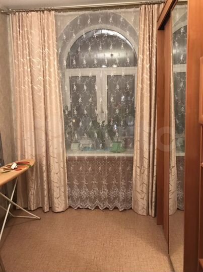 2-к. квартира, 50 м², 1/4 эт.