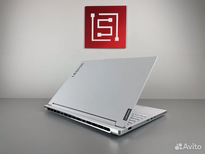 Lenovo Legion Slim 7 2024 i9-14900HX RTX4070/4060