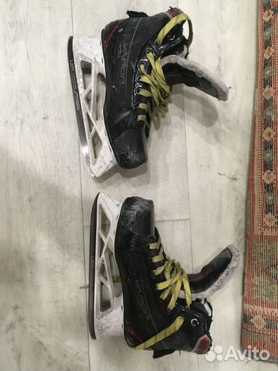 Вратарские хоккейные коньки bauer vapor X700