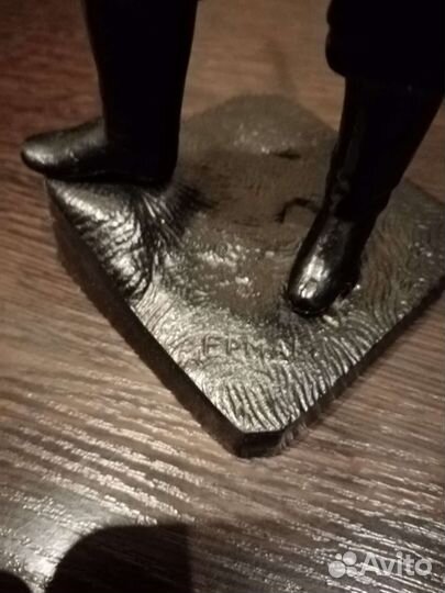 Статуэтки Ермак и На привале