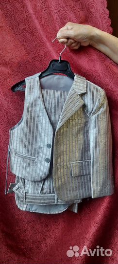 Костюм тройка на мальчика