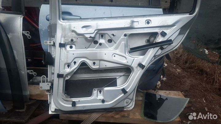 Дверь задняя Skoda Octavia Tour шкода октавия
