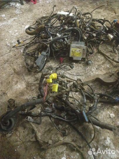 Вся проводка на Митцубиси лансер 9