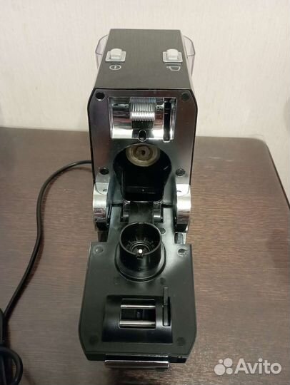 Капсульная кофемашина Squesito