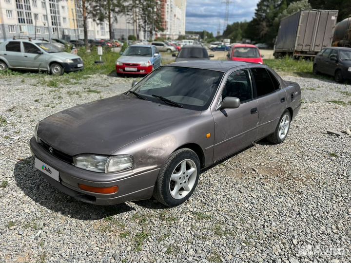 Toyota Camry 2.2 МТ, 1992, 150 000 км