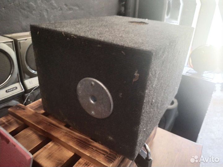 Корпус под сабвуфер