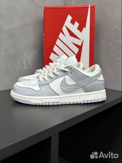 Nike Dunk Low Needlework Sail Aura