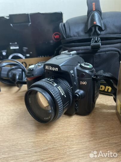 Nikon d90+18-105, Nikkor 50mm, Nikon Sb-900