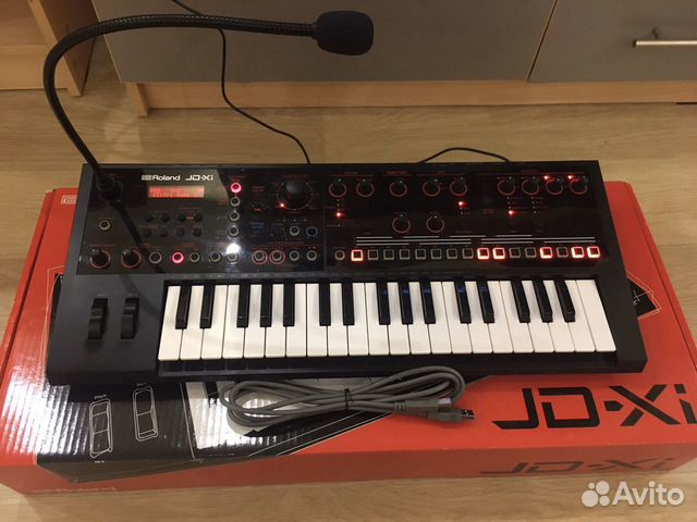 Roland jd-xi питание. Roland jd-xi. Jd xi. Синтезатор аналоговый мини роланд. Roland jd-990.