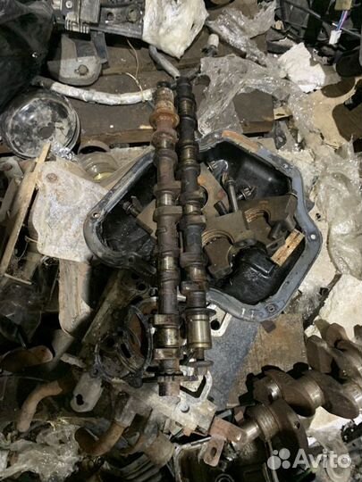 Распредвал Ниссан Тиида 1.6 Ниссан жук