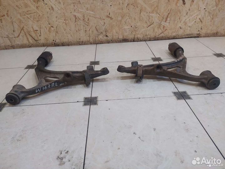 Рычаг передний правый нижний Mercedes-Benz W163