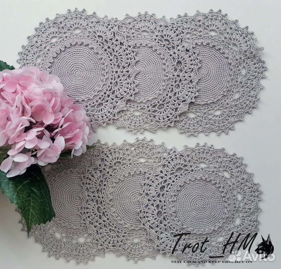 Салфетки сервировочные вязаные