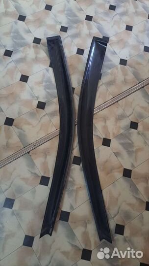 Дефлекторы окон,ветровики