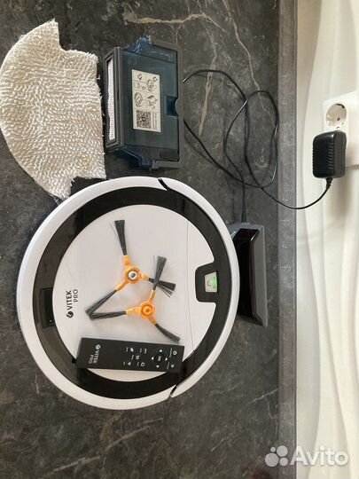 Робот-пылесос Vitek VT-1803