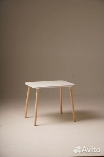 Детский стол и стул