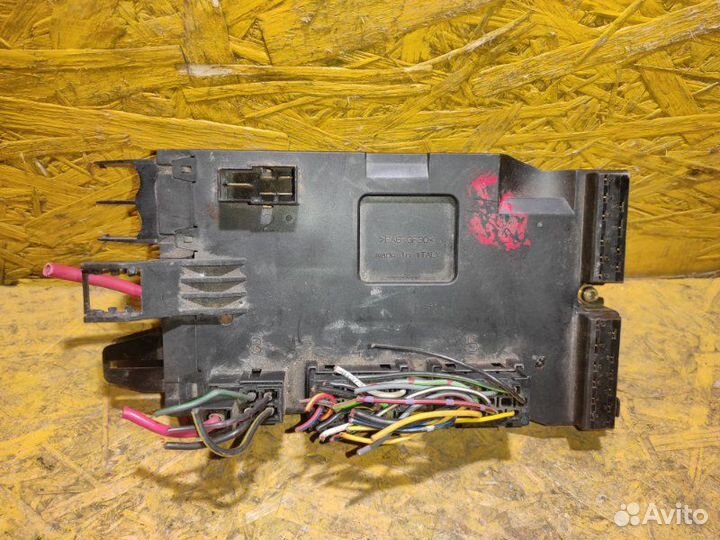 Блок предохранителей Mercedes Sprinter 903 OM 611