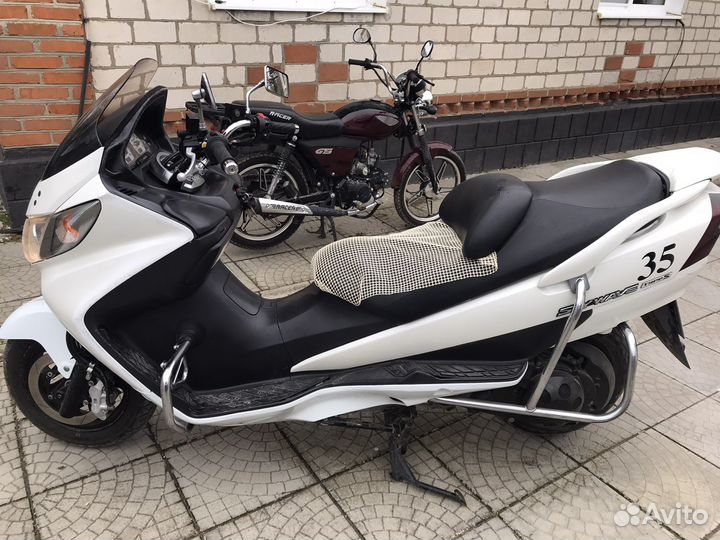 Продам максискутер Suzuki skywave 400