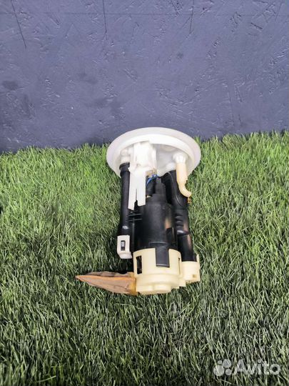 Насос топливный Mitsubishi Lancer 9