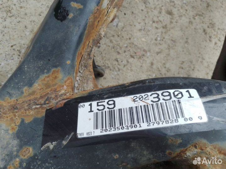 Подрамник Mercedes Clk Coupe C208 M111.944 200