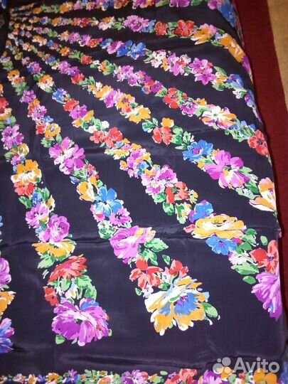 Ткань немецкий шелк с цветами