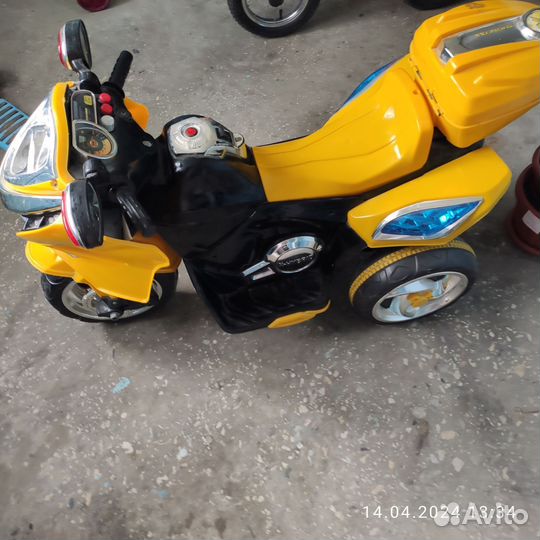 Детский мотоцикл на аккумуляторе бу