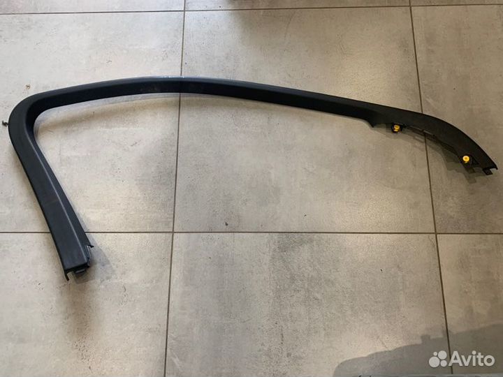 Накладка двери передняя левая Mercedes-Benz