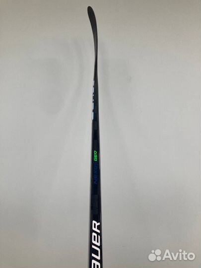 Клюшка Bauer nexus GEO правый, p28, 77 флекс