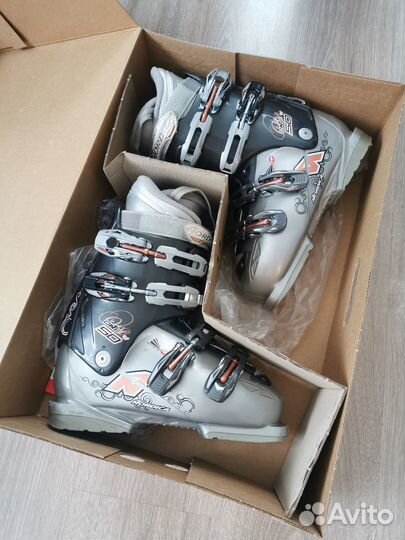 Горнолыжные ботинки
