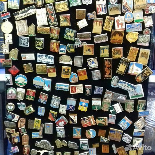 Значки от 30 до 50 р. за шт