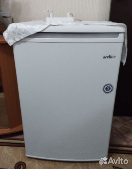 Морозильный шкаф Aceline 80л новый