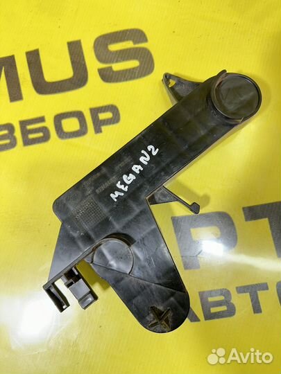 Кронштейн стеклоподъемника левый Renault Megane 2