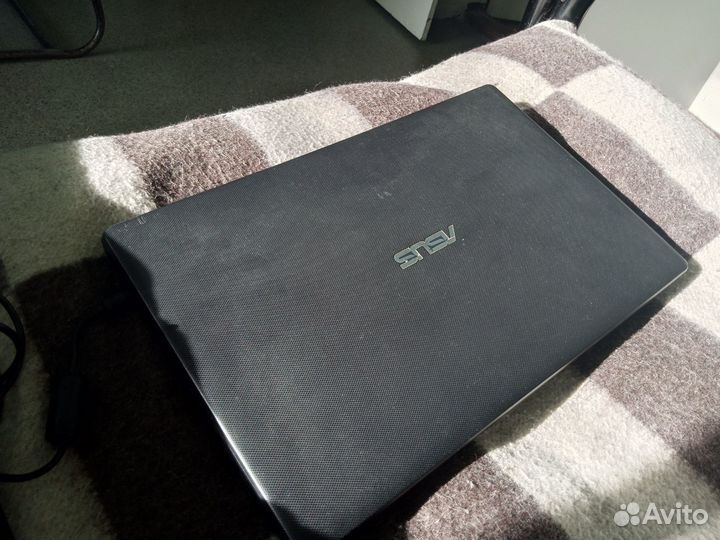 Ноутбук asus x551c