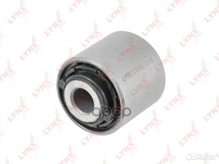 Сайлентблок рычага подвески зад прав/лев C9