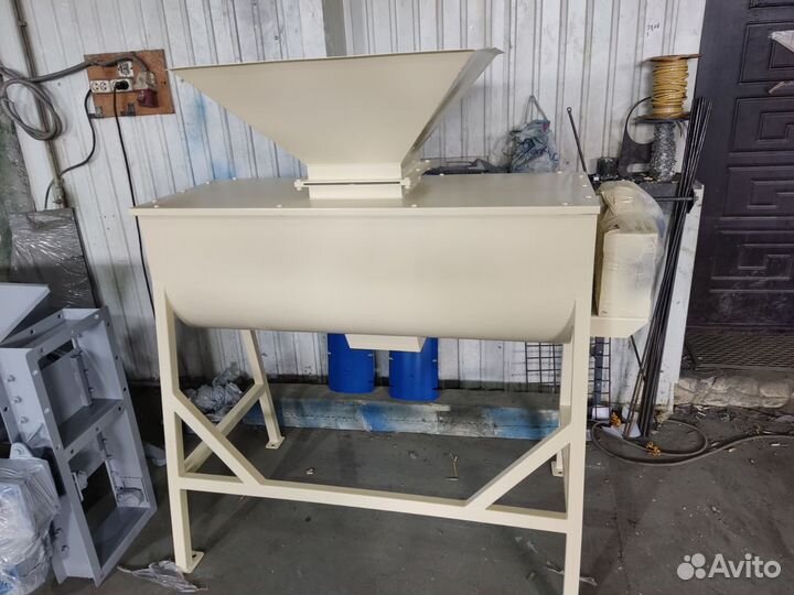 Смеситель горизонтальный