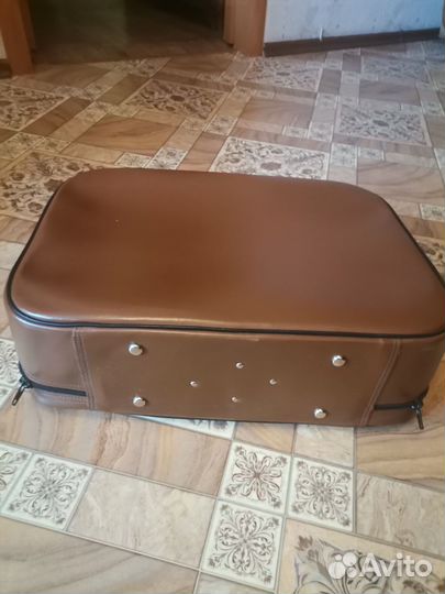 Советский чемодан в идеальном состоянии