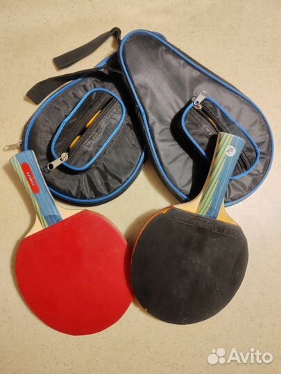 2 Ракетки для пинг-понга в чехлах с шариками