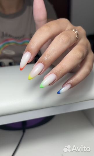 Маникюр и педикюр