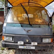 Nissan Urvan 2.7 MT, 1990, 318 336 км, с пробегом, цена 100 000 руб.