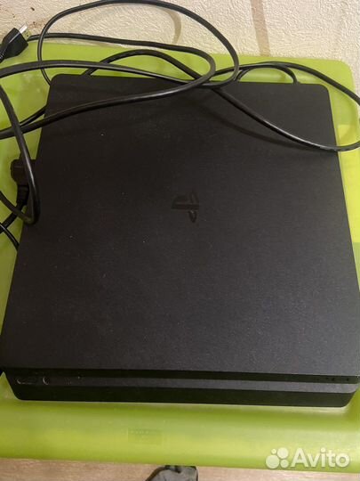 Sony playstation 4 slim
