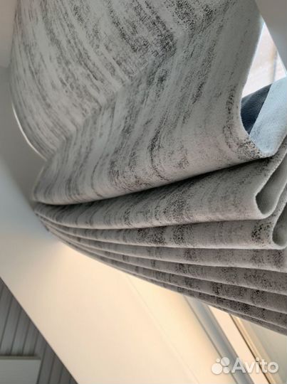 Римская штора на мансардное окно на заказ