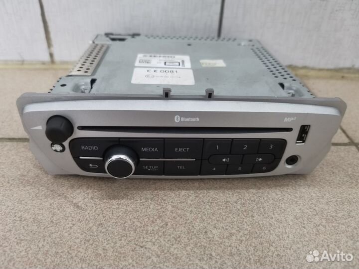 Штатная автомагнитола Renault Fluence Megane