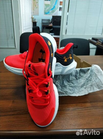 Кроссовки баскет/волейбол Under Armour