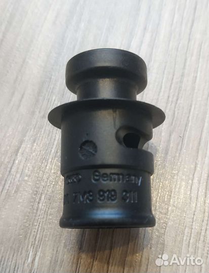 Заглушка в прикуриватель VAG