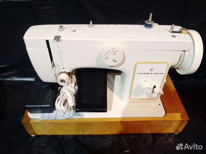 Швейная машина Чайка 132