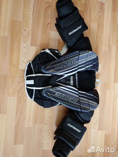 Вратарский нагрудник Bauer