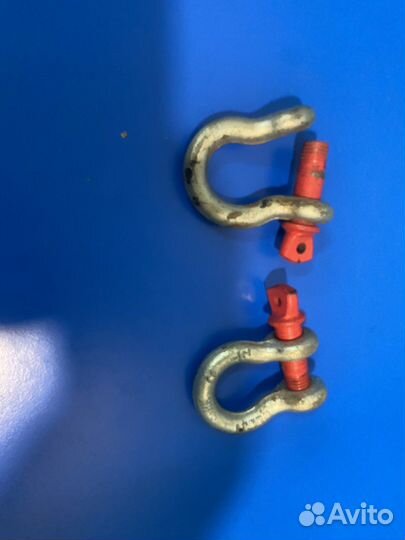 Сережки буксировочные крюки