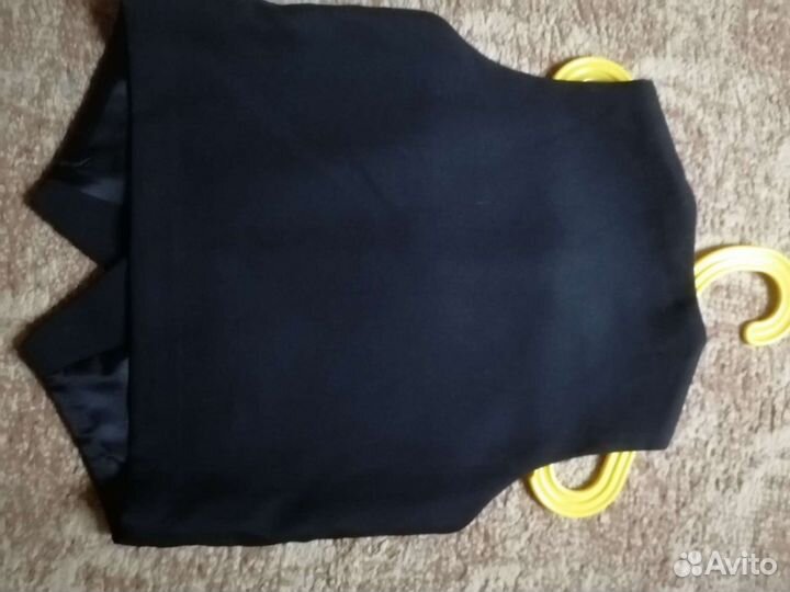 Костюм новый (тройка) 122р