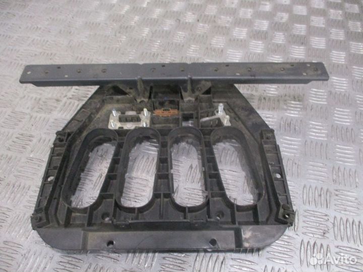 Кронштейн электроразъемов Scania 1804185