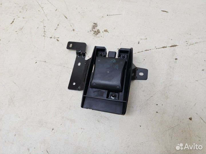 Датчик слепых зон правый Hyundai Santa Fe 4