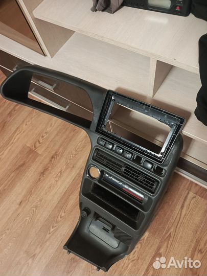 9 дюймовая панель